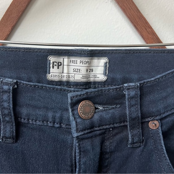 Free People • Gummy Denim Clean Flare in Morrisey Jeans - Picture 4 of 9